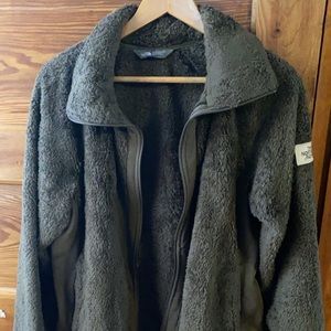 North face zip up size L